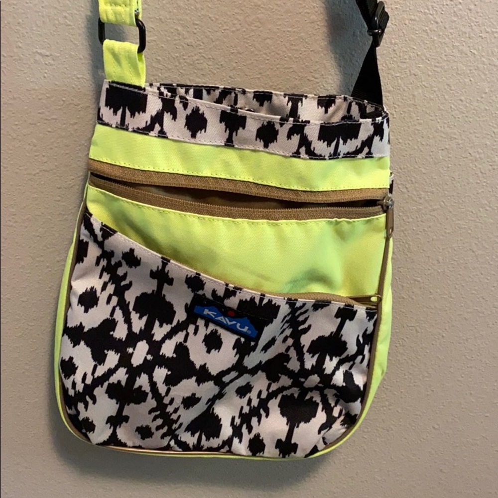 Kavu crossbody style bag